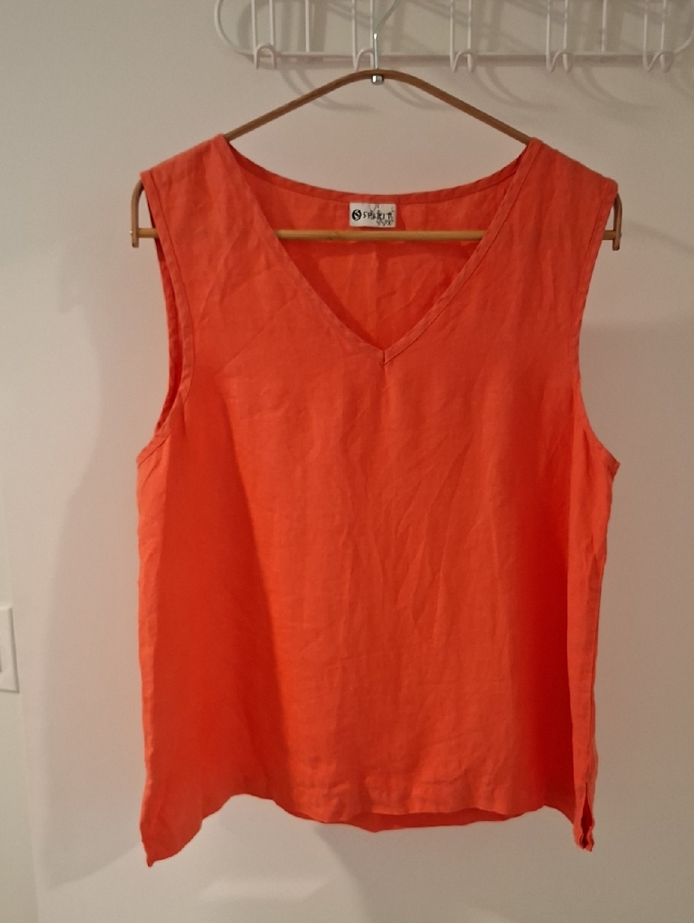 Linen V-Neck Sleeveless top